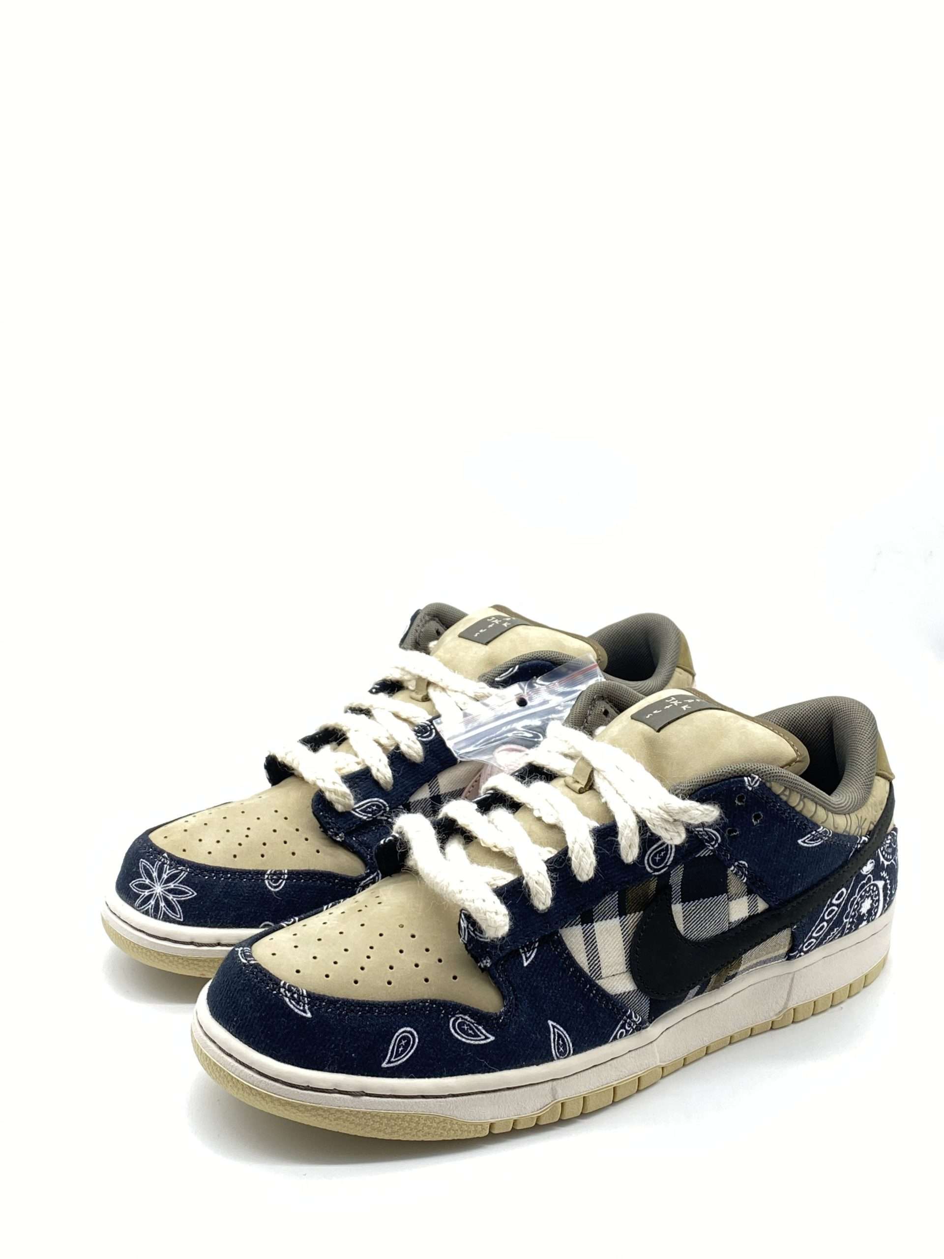 SB Dunk x Travis Scott - Streetwear Evolution